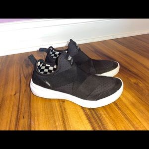 Vans Ultrarange Gore size 7.5 women’s